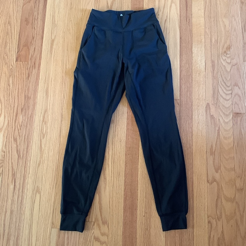 Senita Athletics studio skin joggers